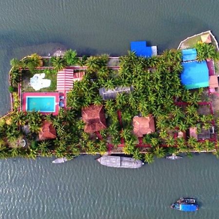 Regant Lake Village, Kollam. Chavara Dış mekan fotoğraf