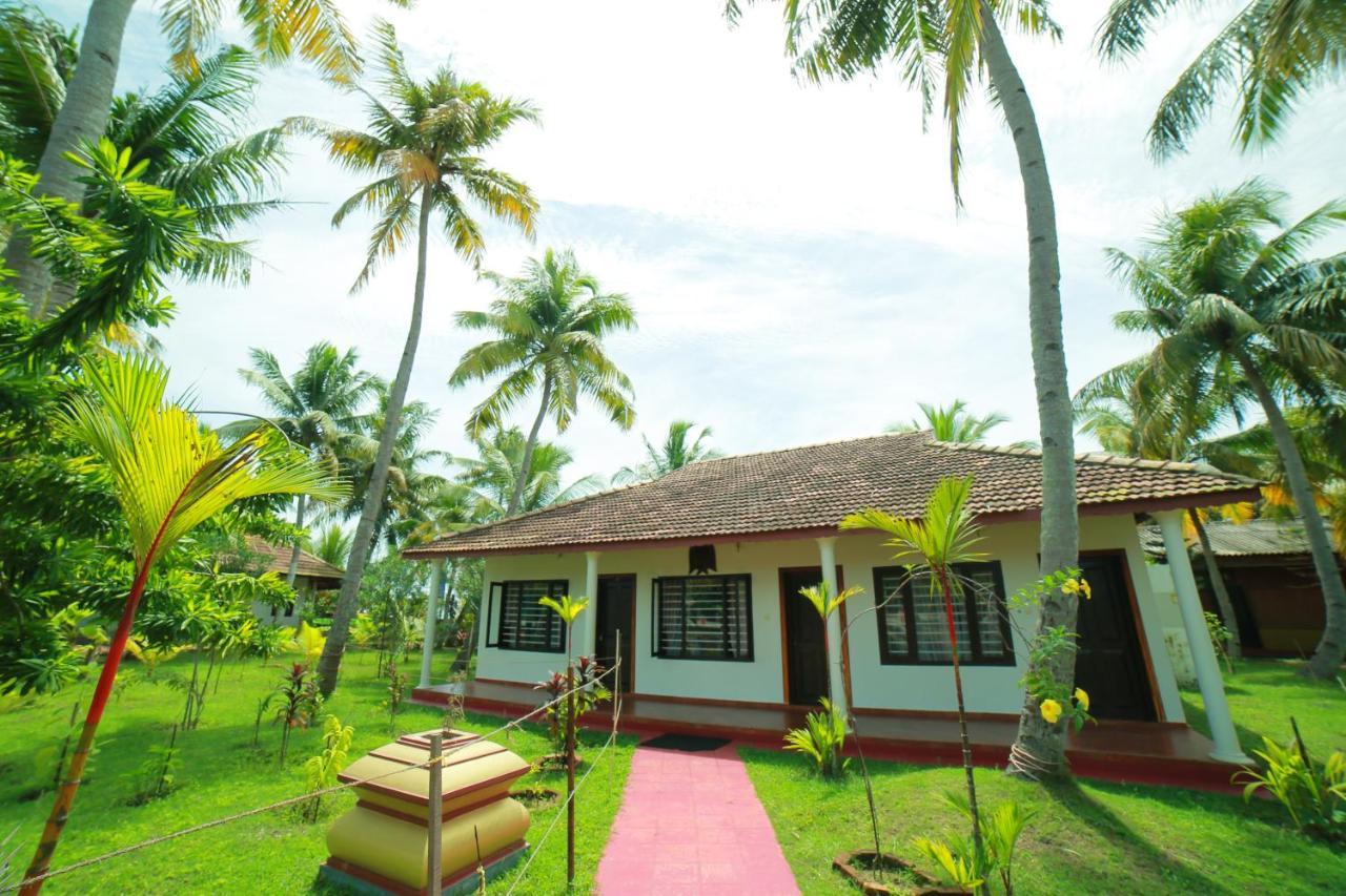 Regant Lake Village, Kollam. Chavara Dış mekan fotoğraf