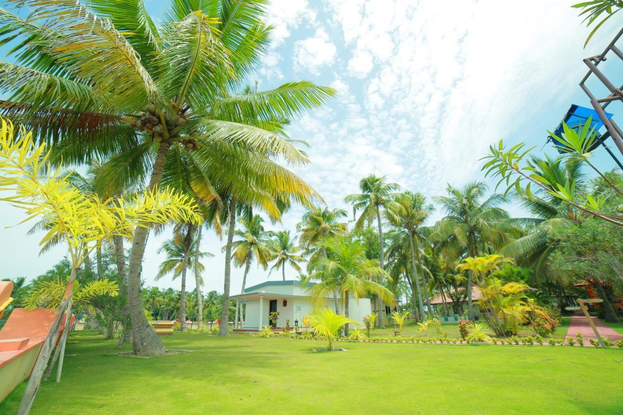Regant Lake Village, Kollam. Chavara Dış mekan fotoğraf
