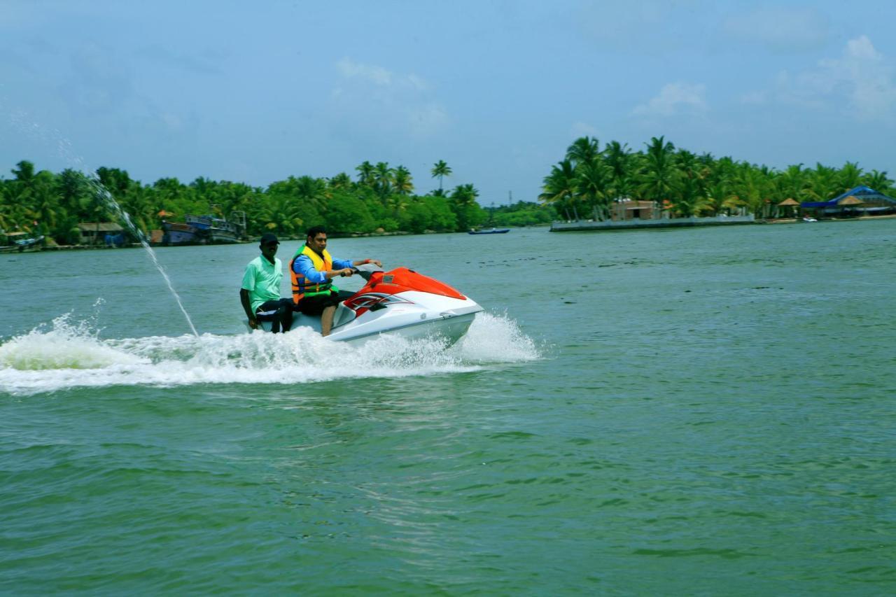 Regant Lake Village, Kollam. Chavara Dış mekan fotoğraf
