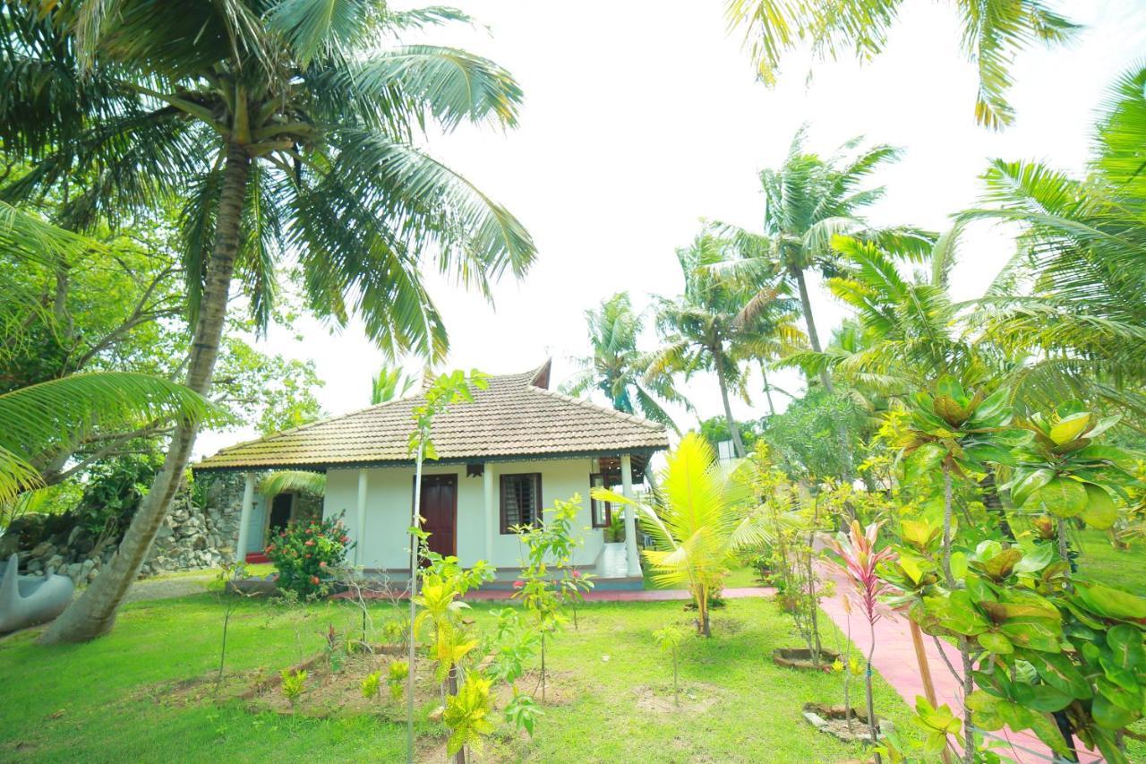 Regant Lake Village, Kollam. Chavara Dış mekan fotoğraf