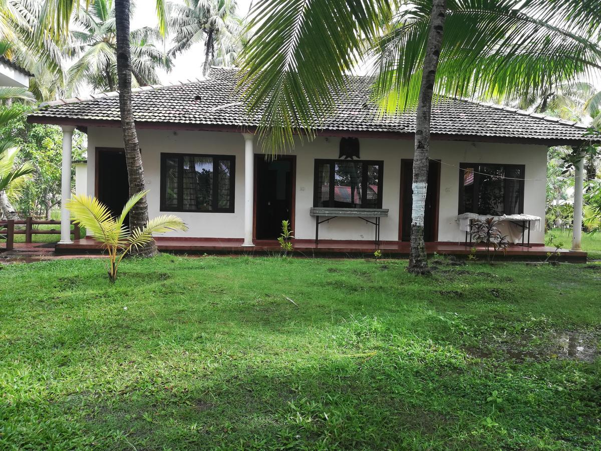 Regant Lake Village, Kollam. Chavara Dış mekan fotoğraf