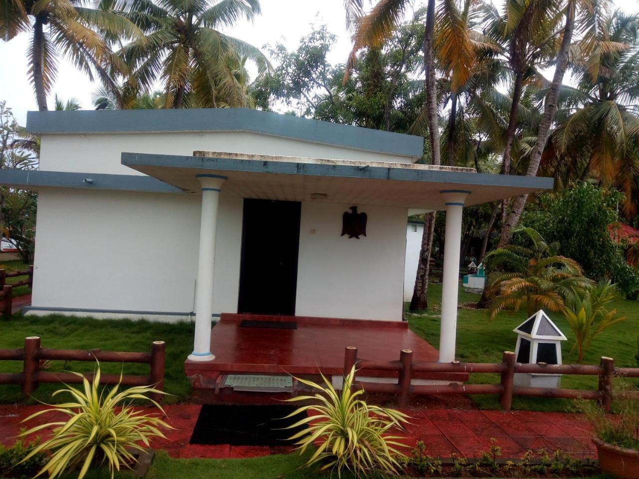 Regant Lake Village, Kollam. Chavara Dış mekan fotoğraf